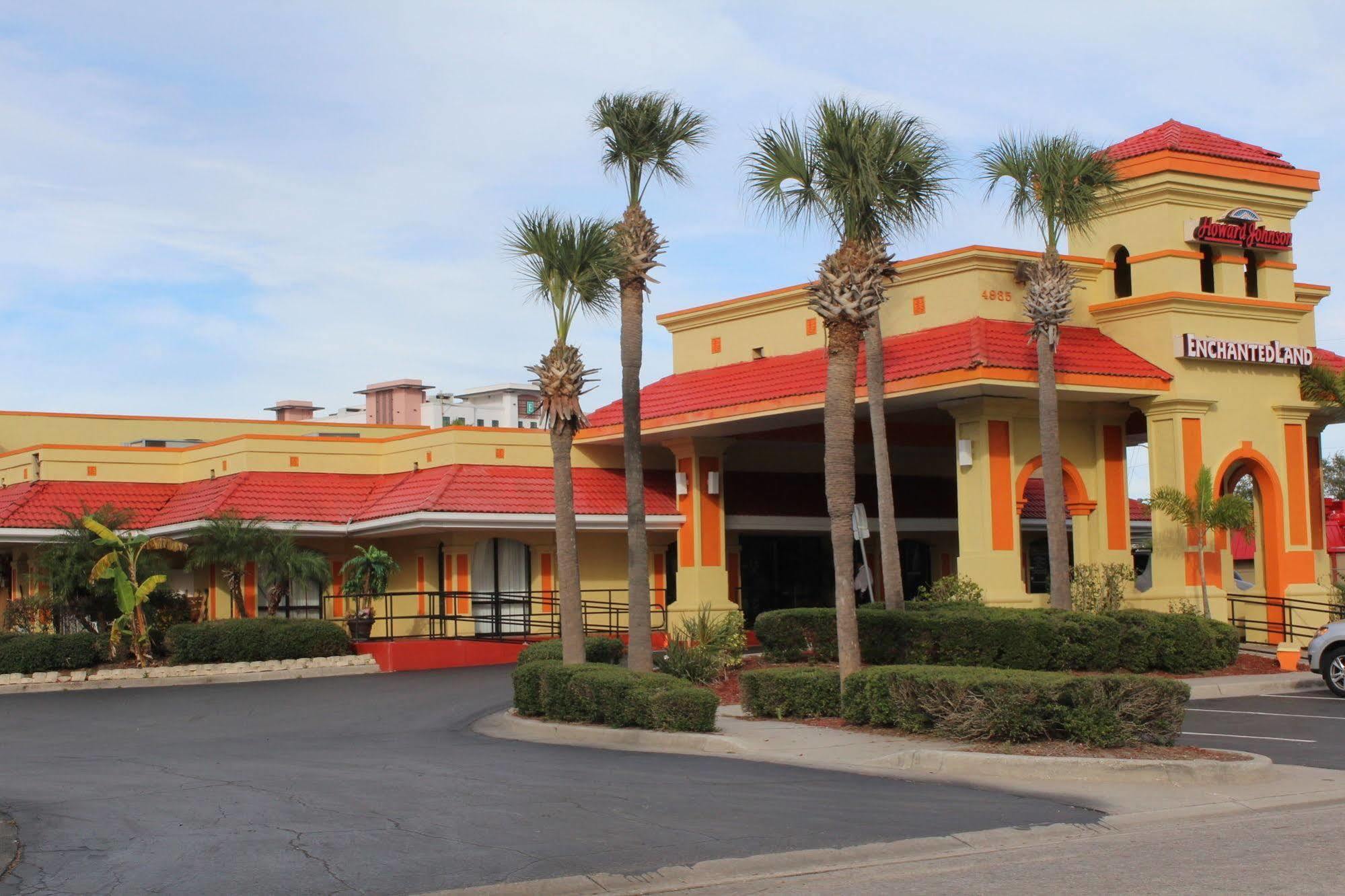 Clarion Inn & Suites Kissimmee-Lake Buena Vista South Exterior photo